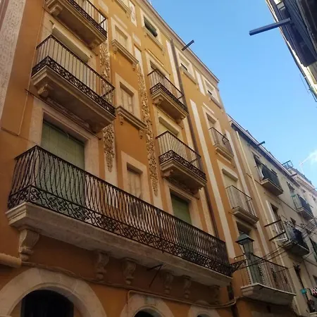 Daire Departamento Con Balcon Tarragona