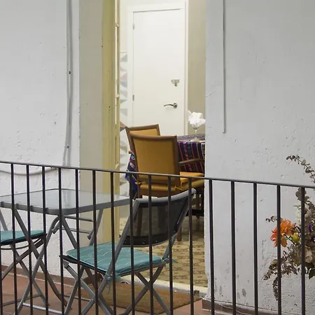 Daire Departamento Con Balcon Tarragona